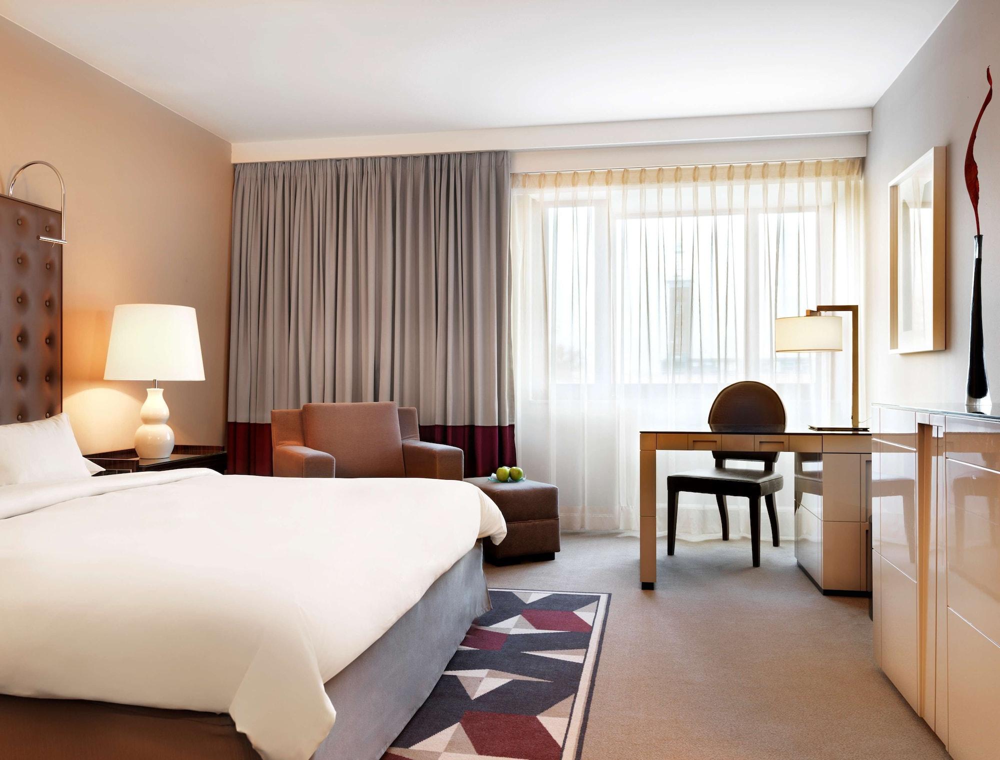 Hotel Hyatt Regency Koeln Habitación foto