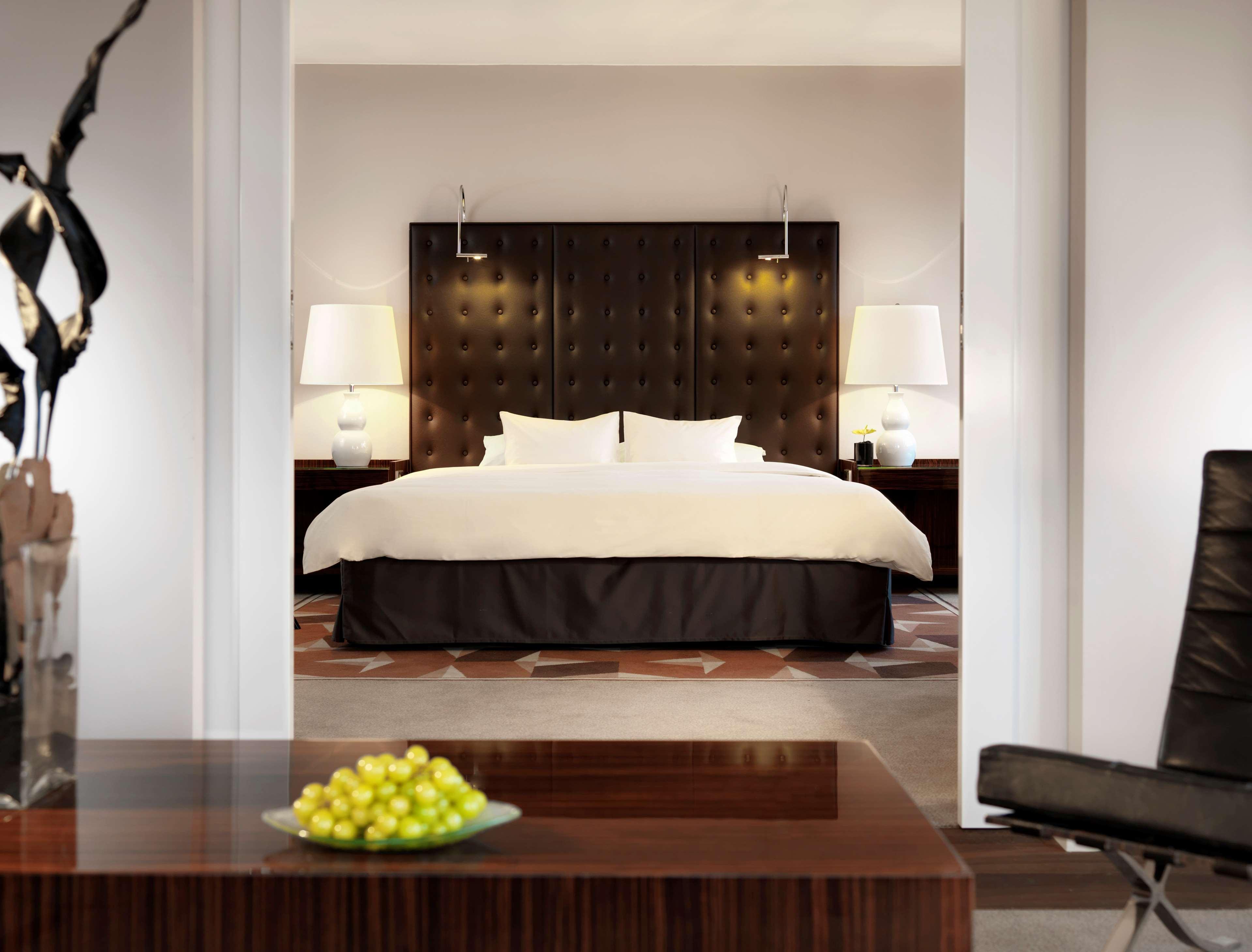 Hotel Hyatt Regency Koeln Habitación foto A suite at the Mandarin Oriental, Munich