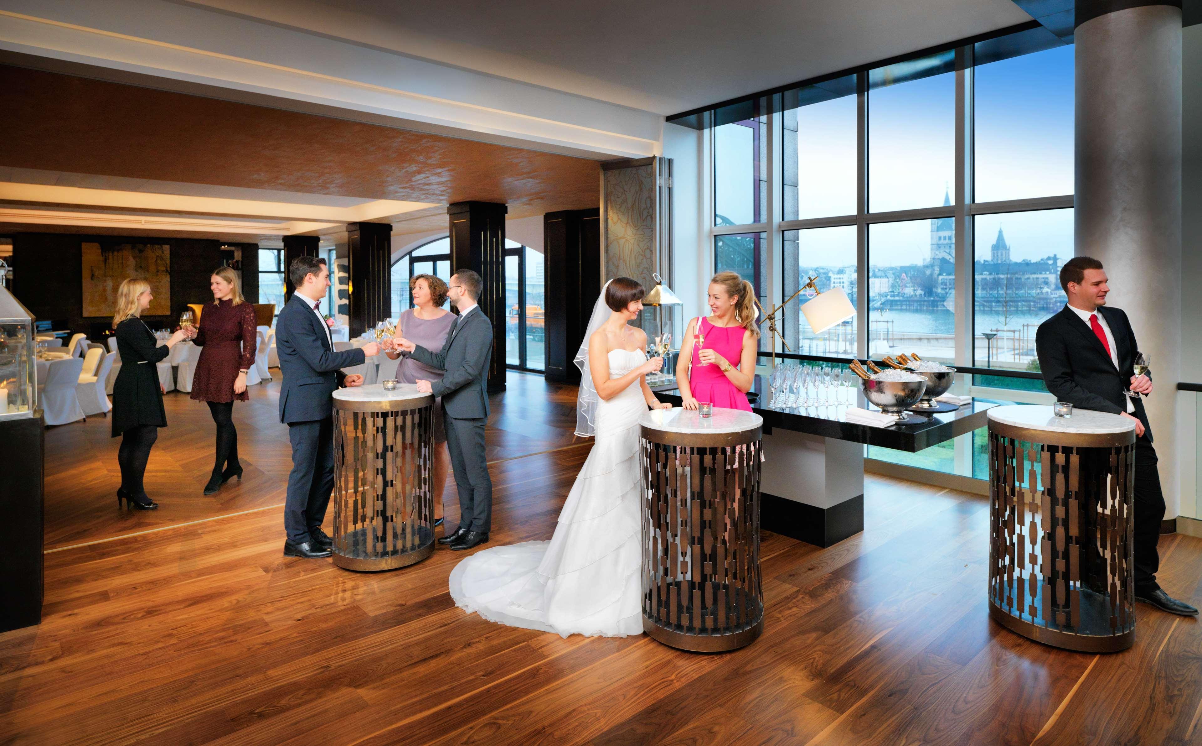 Hotel Hyatt Regency Koeln Exterior foto The River Room