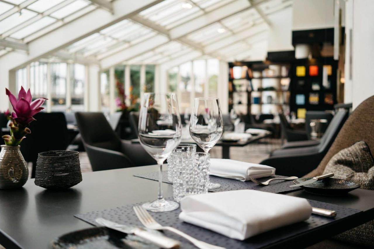 Hotel Hyatt Regency Koeln Exterior foto Restaurant AOC