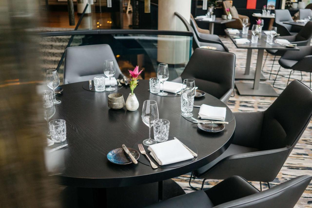 Hotel Hyatt Regency Koeln Exterior foto A table set for dinner