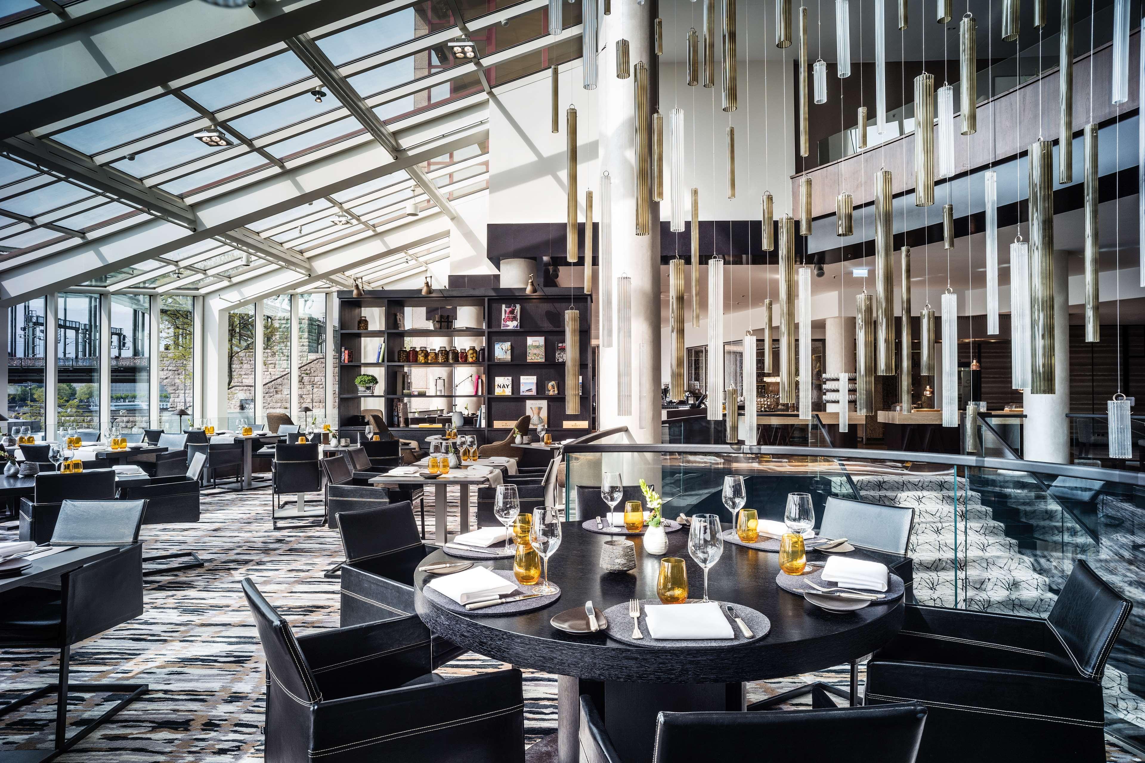 Hotel Hyatt Regency Koeln Exterior foto The restaurant