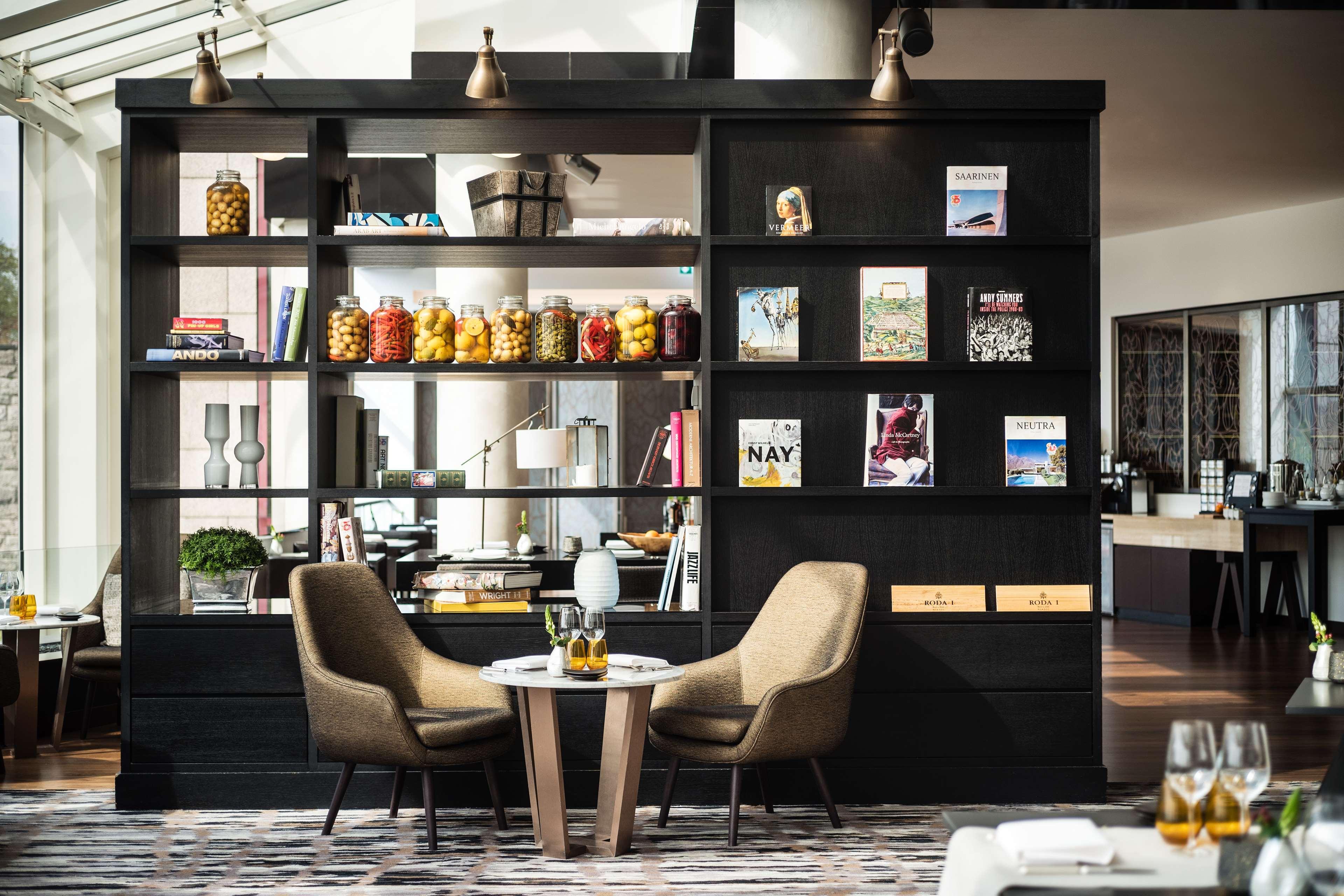Hotel Hyatt Regency Koeln Exterior foto The Library at The Standard East Village
